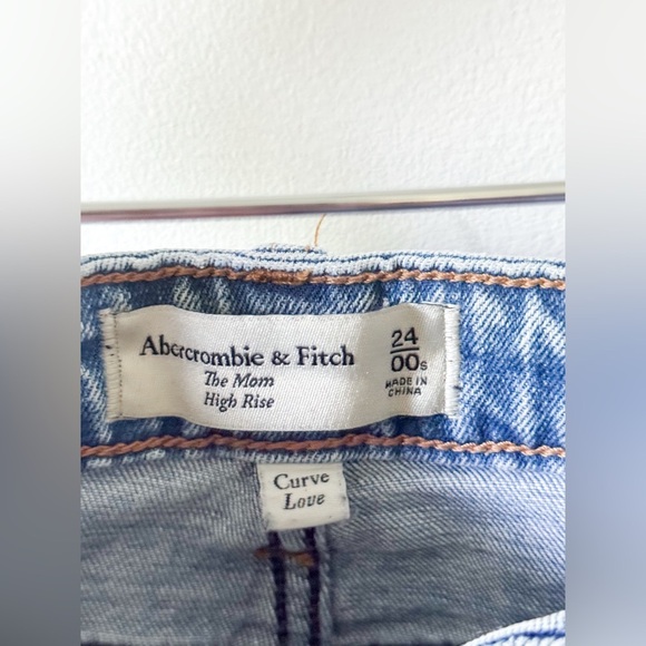 Abercrombie & Fitch The Mom High Rise Curve Love - Picture 4 of 6